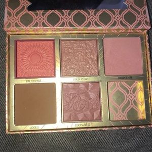 Benefit Blush Bar